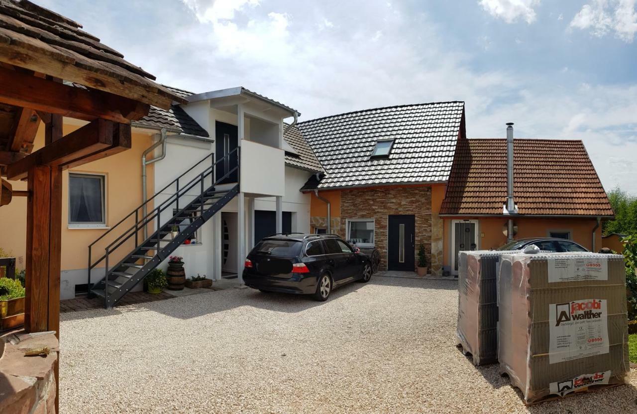 Ferienwohnung An Der Unditz 诺伊里德 外观 照片